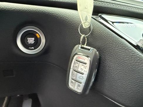 New 2026 Chrysler Pacifica Select image 34