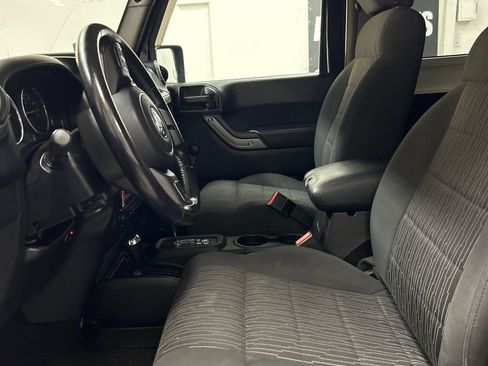 Used 2012 Jeep Wrangler Sport AWD/4WD image 8