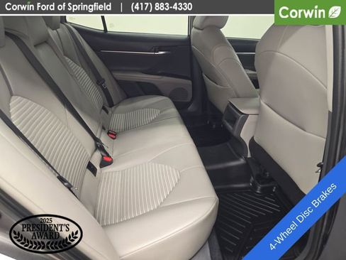 Used 2022 Toyota Camry SE image 12