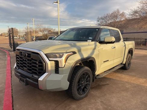 Used 2023 Toyota Tundra Limited image 1