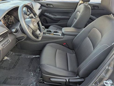 Certified 2025 Nissan Altima 2.5 S FWD image 14