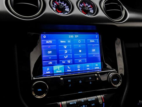 Used 2022 Ford Mustang Shelby GT500 w/ Technology Package RWD image 72