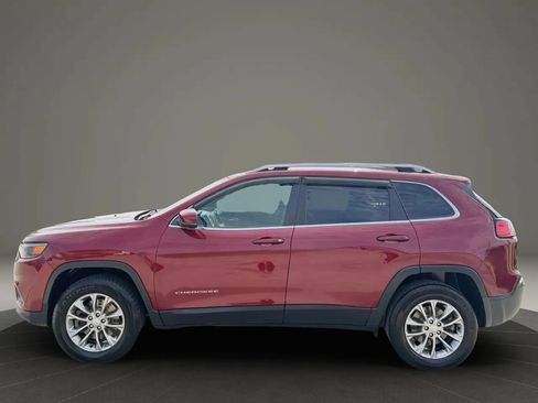 Used 2019 Jeep Cherokee Latitude Plus w/ Cold Weather Group AWD/4WD image 4