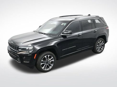 Used 2023 Jeep Grand Cherokee Overland image 23