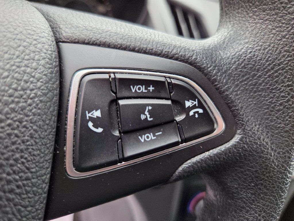 Used 2019 Ford Escape SE FWD image 32