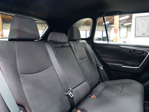 Used 2021 Toyota RAV4 SE w/ Weather & Moonroof Package AWD/4WD image 30