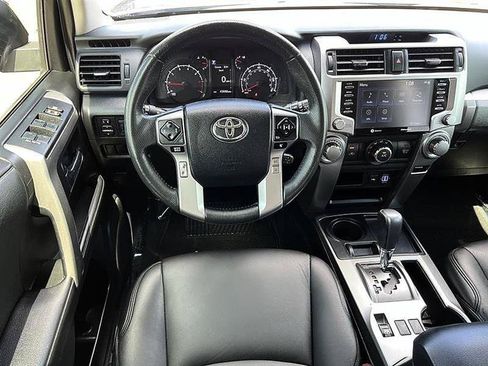 Used 2022 Toyota 4Runner SR5 RWD image 19
