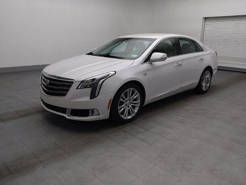 Used 2018 Cadillac XTS Luxury FWD image 2