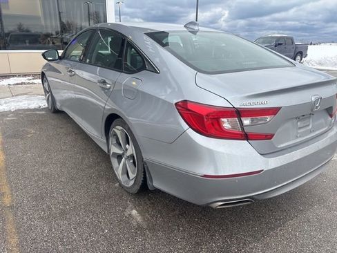 Used 2019 Honda Accord Touring image 7