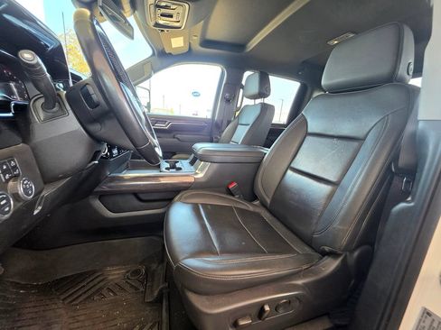 Used 2025 Chevrolet Silverado 2500 LTZ w/ Trail Boss Package AWD/4WD image 27