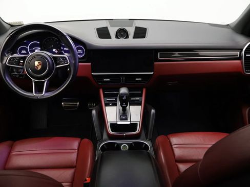 Certified 2023 Porsche Cayenne S AWD/4WD image 24