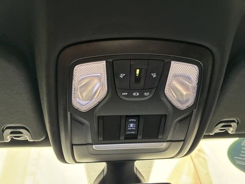 Used 2022 RAM 1500 Big Horn AWD/4WD image 30