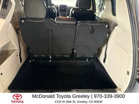 Used 2019 Dodge Grand Caravan SXT FWD image 18