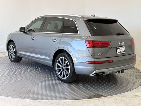 Used 2017 Audi Q7 3.0T Premium Plus w/ Premium Plus Package AWD/4WD image 3