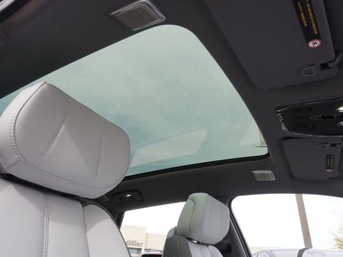 New 2026 Cadillac Optiq Luxury 1 image 12