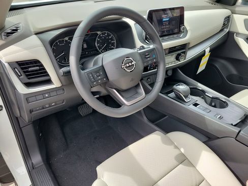 New 2026 Nissan Rogue SV FWD image 20