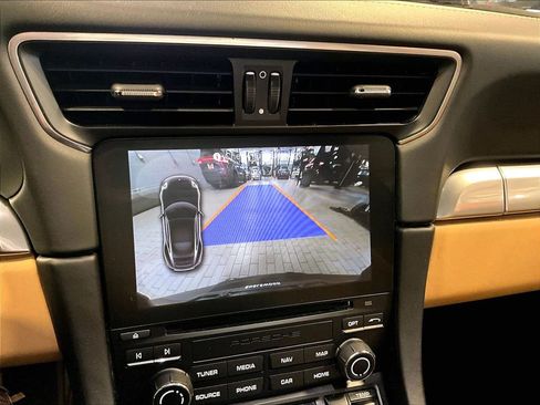 Used 2018 Porsche 911 Carrera 4S image 26