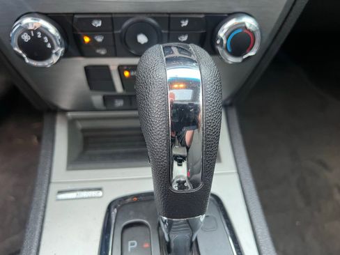 Used 2011 Ford Fusion SE w/ 202A Rapid Spec Order Code image 17