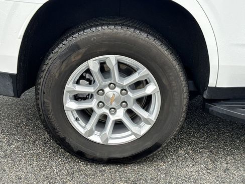 Certified 2025 Chevrolet Tahoe LT image 17