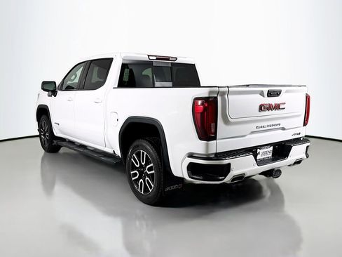 Used 2023 GMC Sierra 1500 AT4 w/ AT4 Preferred Package image 9