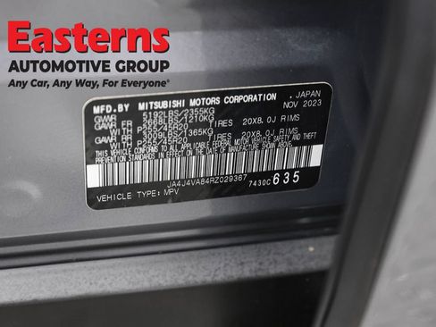 Used 2024 Mitsubishi Outlander SE AWD/4WD image 36
