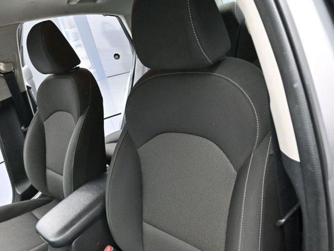 Used 2023 Kia Forte LXS w/ LXS Technology Package image 13