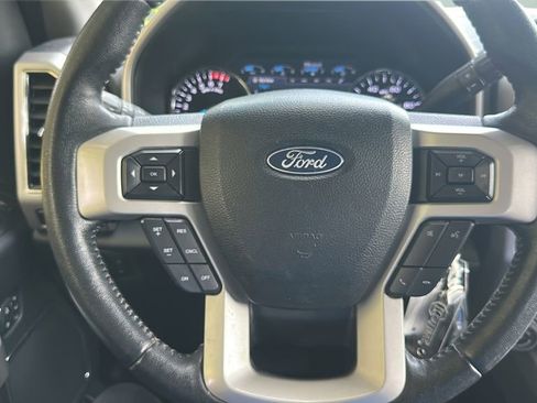 Used 2021 Ford F350 Lariat w/ Chrome Package image 13