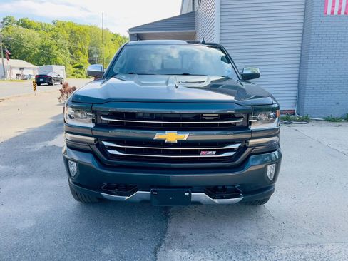 Used 2017 Chevrolet Silverado 1500 LTZ Z71 AWD/4WD image 2