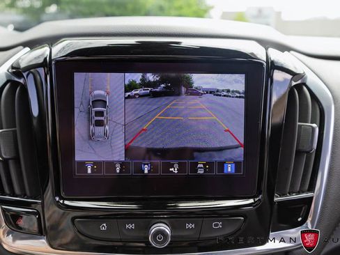 Used 2022 Chevrolet Traverse High Country w/ LPO, Floor Liner Package AWD/4WD image 34