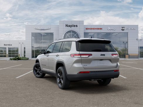 New 2025 Jeep Grand Cherokee L Altitude AWD/4WD image 3