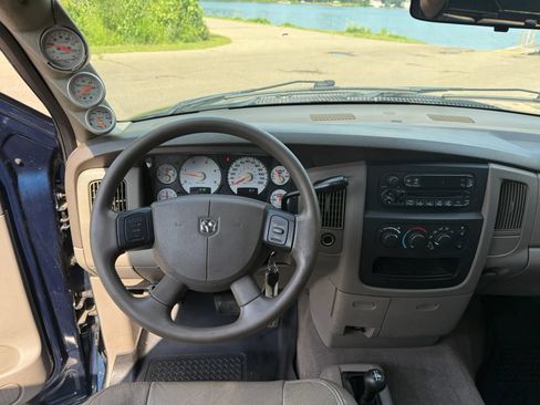 Used 2004 Dodge Ram 3500 Truck SLT AWD/4WD image 13