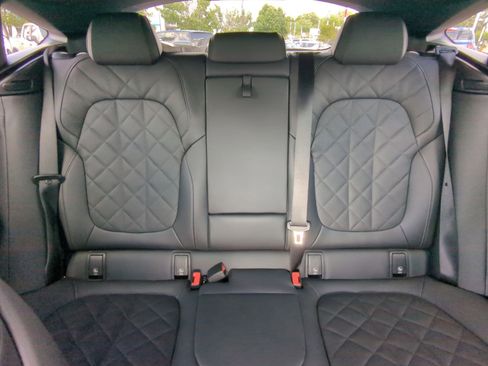 Used 2026 BMW X6 xDrive40i image 21