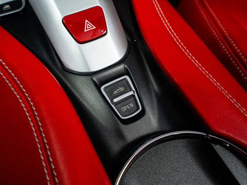 Used 2017 Ferrari California T image 58