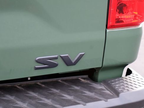 Used 2024 Nissan Titan SV w/ SV Bronze Edition Package RWD image 14