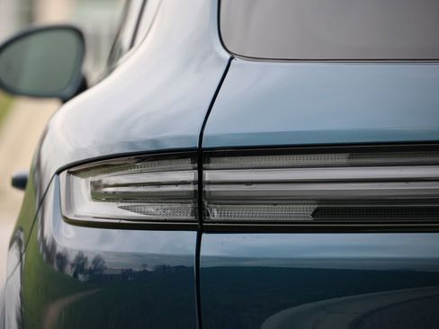 New 2026 Porsche Cayenne GTS image 13