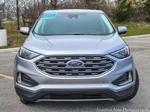 Used 2024 Ford Edge Titanium AWD/4WD image 4