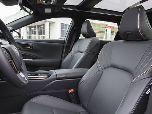 New 2026 Toyota Crown Signia AWD/4WD image 8