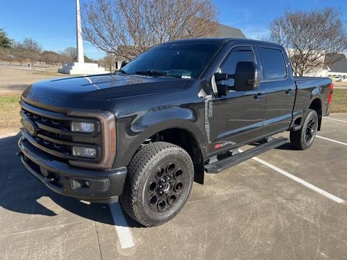 Used 2023 Ford F350 Lariat w/ Lariat Ultimate Package image 2