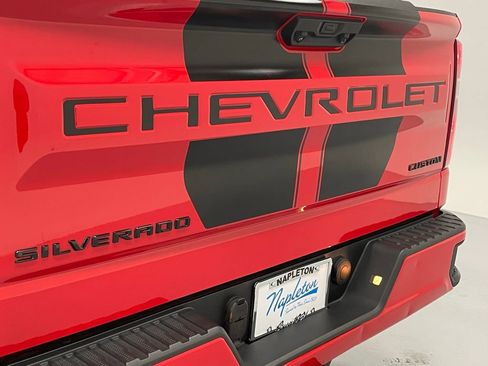Used 2022 Chevrolet Silverado 1500 Custom w/ Rally Edition image 7