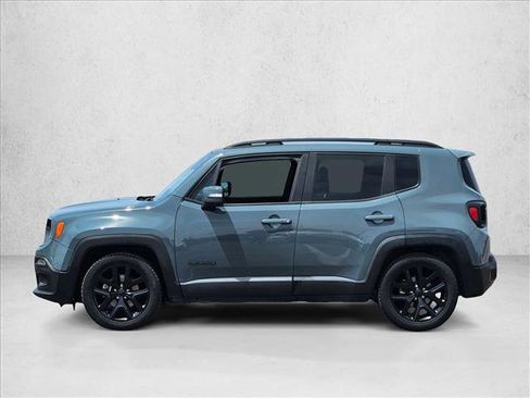 Used 2017 Jeep Renegade Altitude FWD image 8