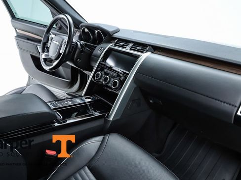 Used 2017 Land Rover Discovery HSE Luxury image 74