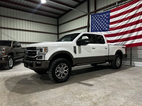 Used 2020 Ford F250 King Ranch w/ King Ranch Ultimate Package AWD/4WD image 1