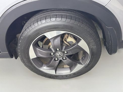 Used 2018 Honda HR-V EX image 11