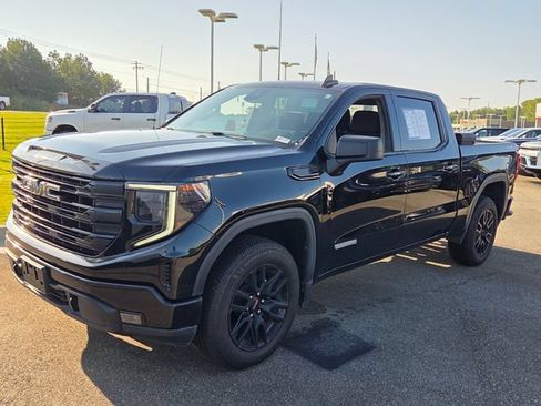Used 2023 GMC Sierra 1500 Elevation AWD/4WD image 3