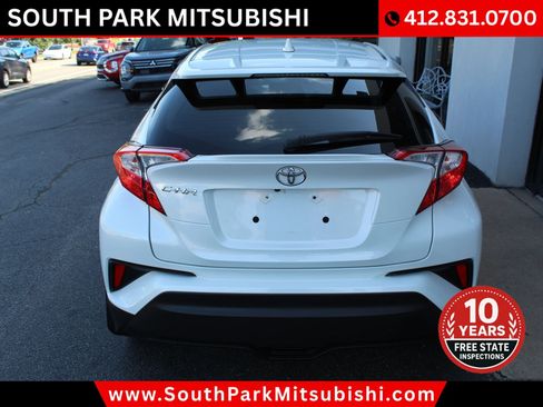 Used 2021 Toyota C-HR XLE FWD image 8