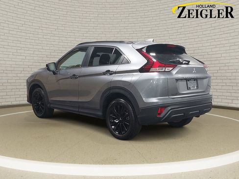 Used 2024 Mitsubishi Eclipse Cross AWD image 7
