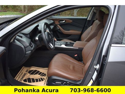 Used 2023 Acura TLX w/ Technology Package image 29