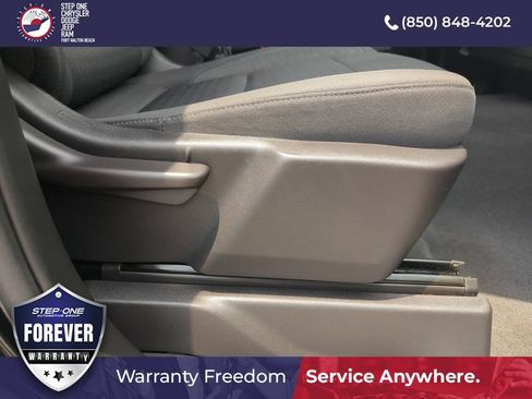 Used 2023 Chevrolet Silverado 1500 LT AWD/4WD image 34