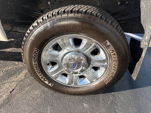 Used 2016 Ford F350 Lariat w/ Lariat Ultimate Package image 11