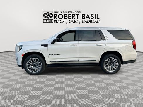 Used 2024 GMC Yukon Denali Ultimate AWD/4WD image 5